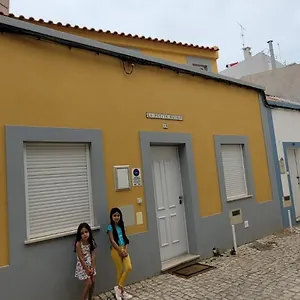 https://la-petite-maison-portimao.hotelaalgarve.com